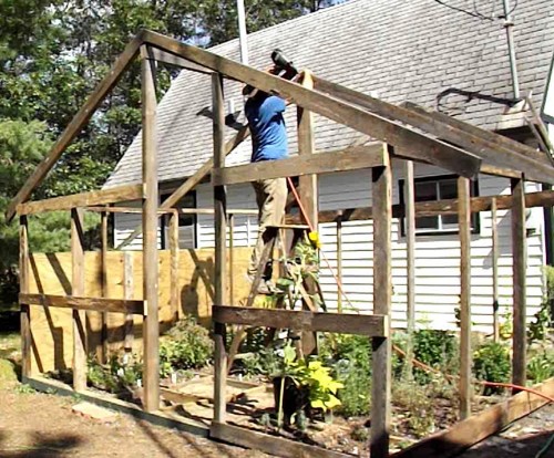 Framing in the greenhouse roof