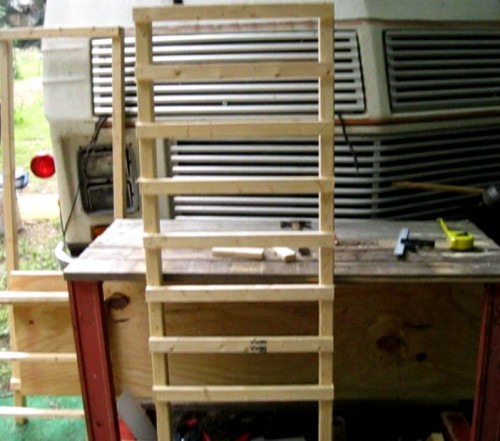 Make a solar food dehydrator side framing Making the solar dehydrator frame sides