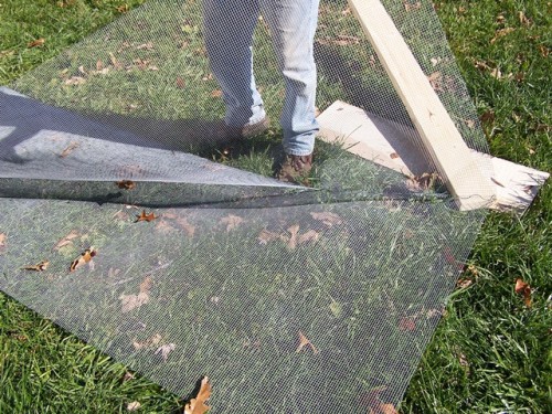 Stitch the wire securely to keep out rodents Stitch the wire securely to keep out rodents